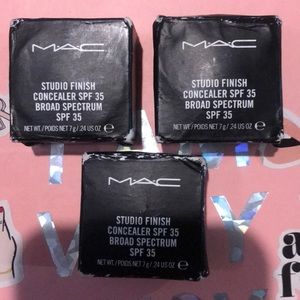 M•A•C concealer
